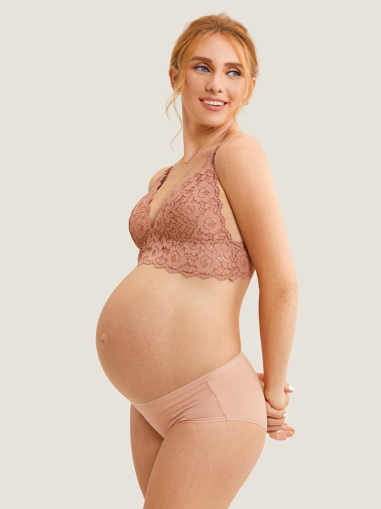 Ammebh i blonde med dyp V-hals – ammebralette uten bøyle