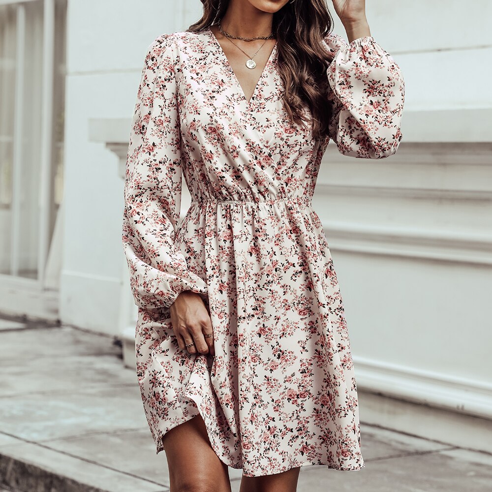 Blomstret minikjole