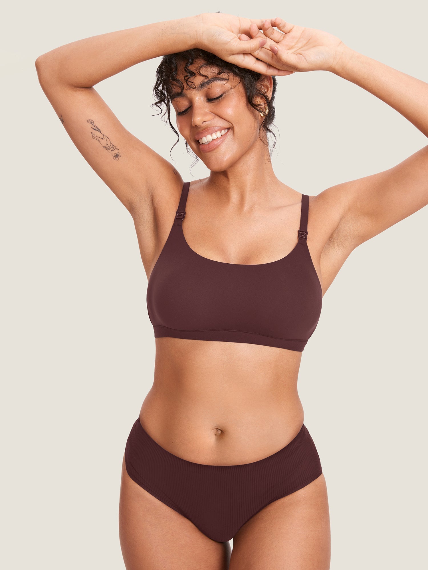 Sømløs ammebh med rund hals – Inbarely® ammebralette uten bøyle