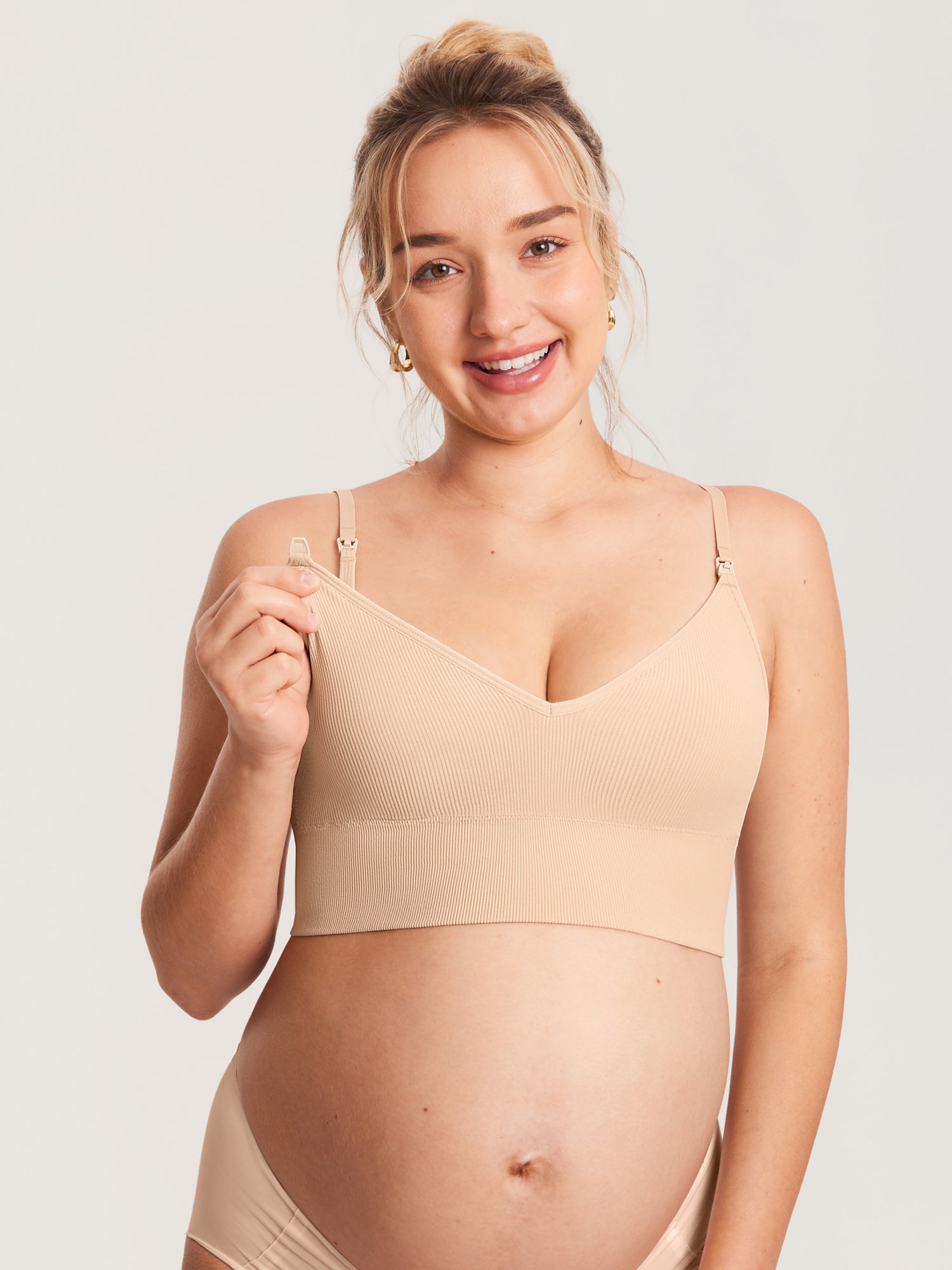 Ammebralette i ribbestrikk med V-hals – ammebh uten bøyle – Beige