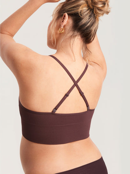 Ammebralette i ribbestrikk med V-hals – ammebh uten bøyle