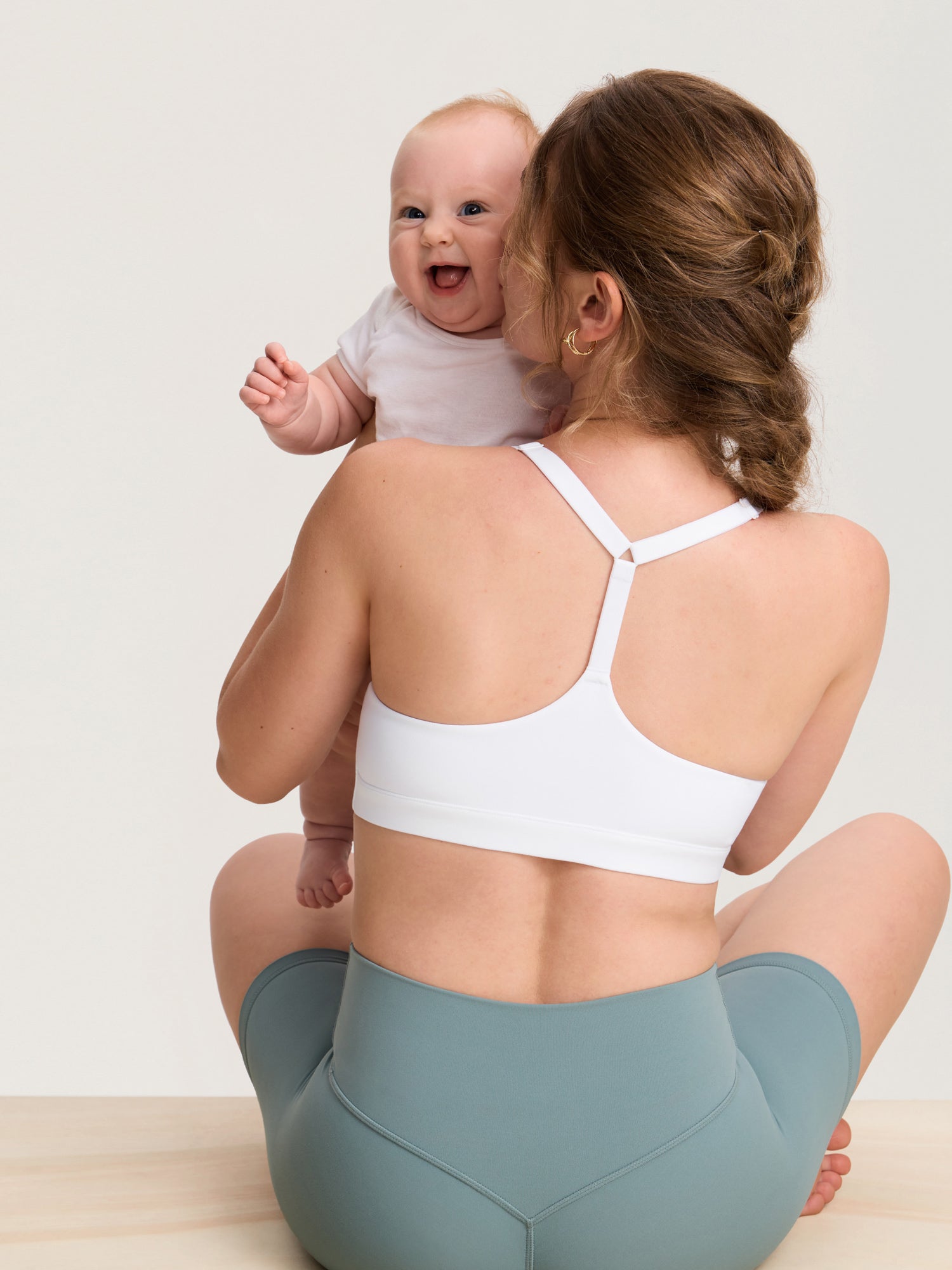 Ammebh med justerbar Y-rygg – Natrelax® ammebralette uten bøyle