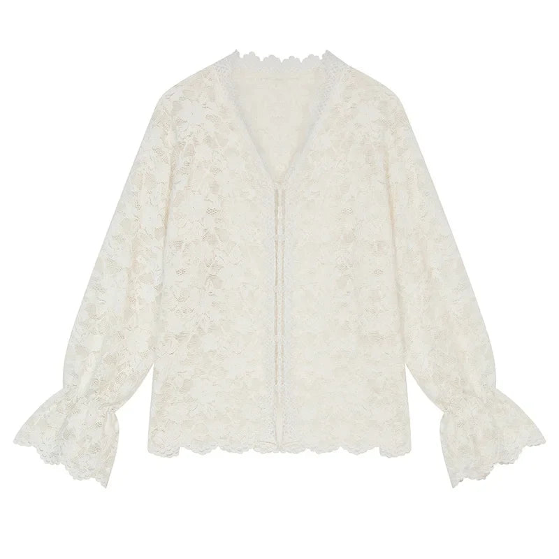 Hvit Blondeskjorte i Chiffon – Elegant Lag-på-Lag Bluse for Dame | Vinternyhet