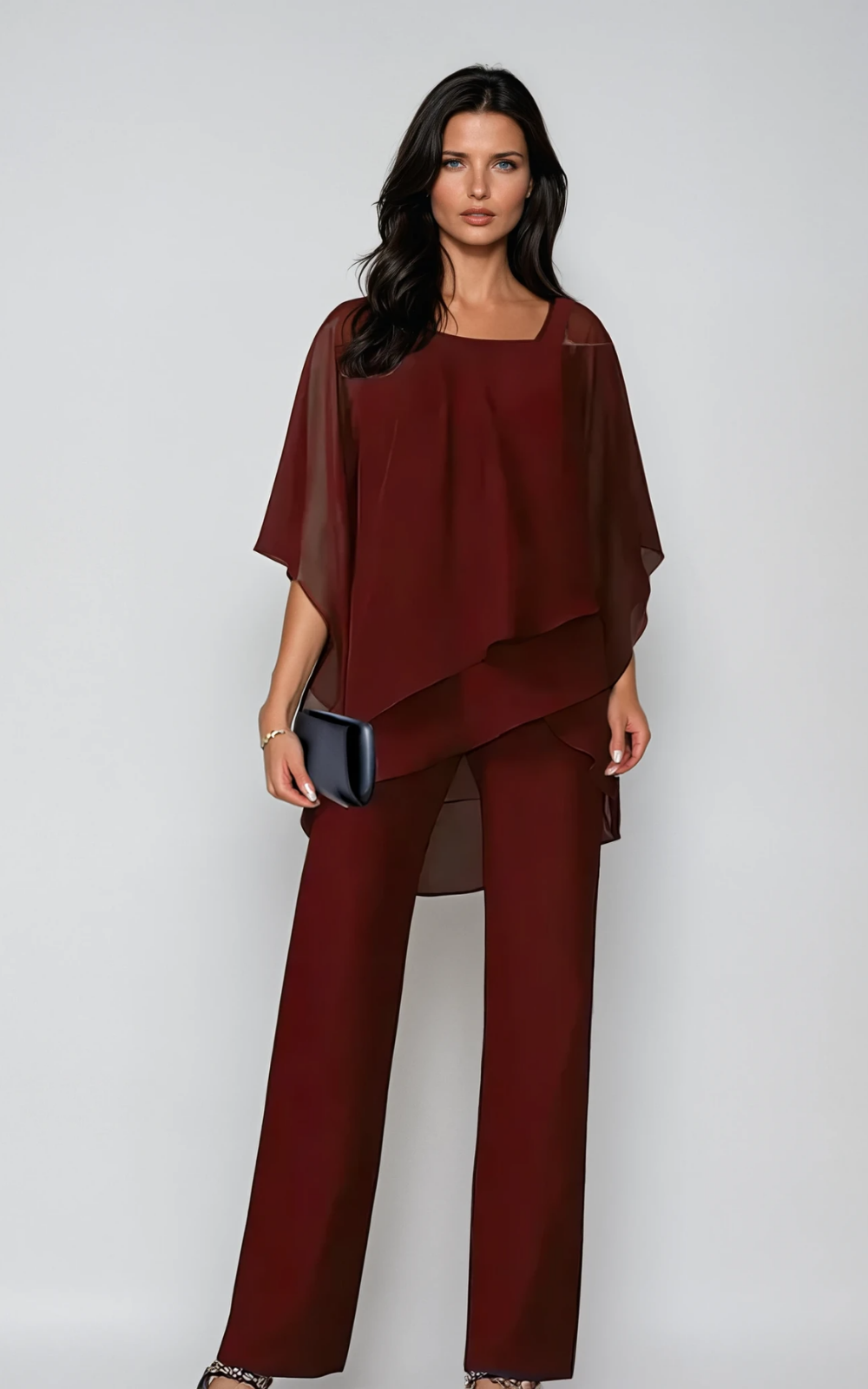 Aria | Todelt sett i chiffon med cold shoulder-topp og rettbukser