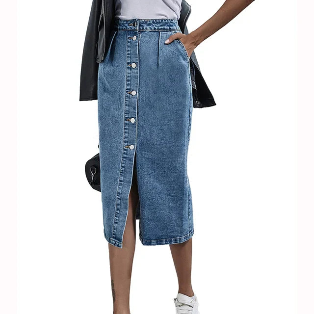 Elegant midiskjørt i denim med knappestolpe