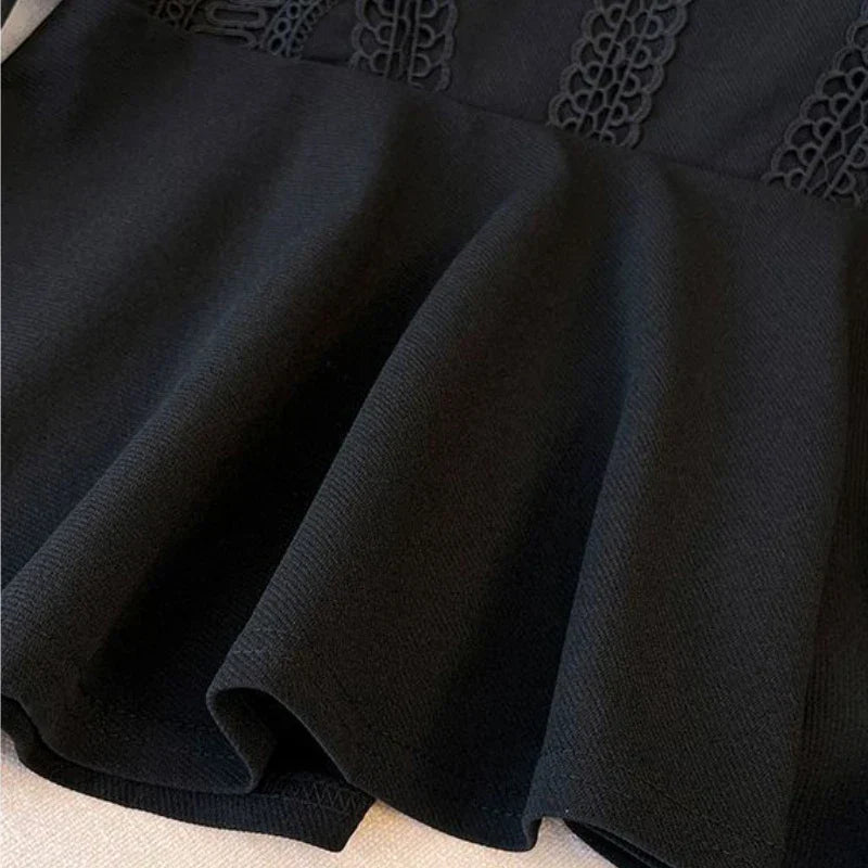 Svart blondebluse