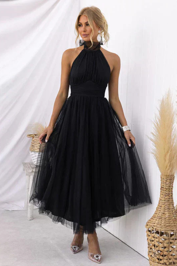 Celestia | A-formet midikjole i chiffonmesh med halterneck og rynket liv