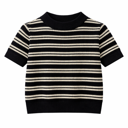 Stripet, kort strikket t-skjorte – sommerfrisk crop med koreansk inspirasjon