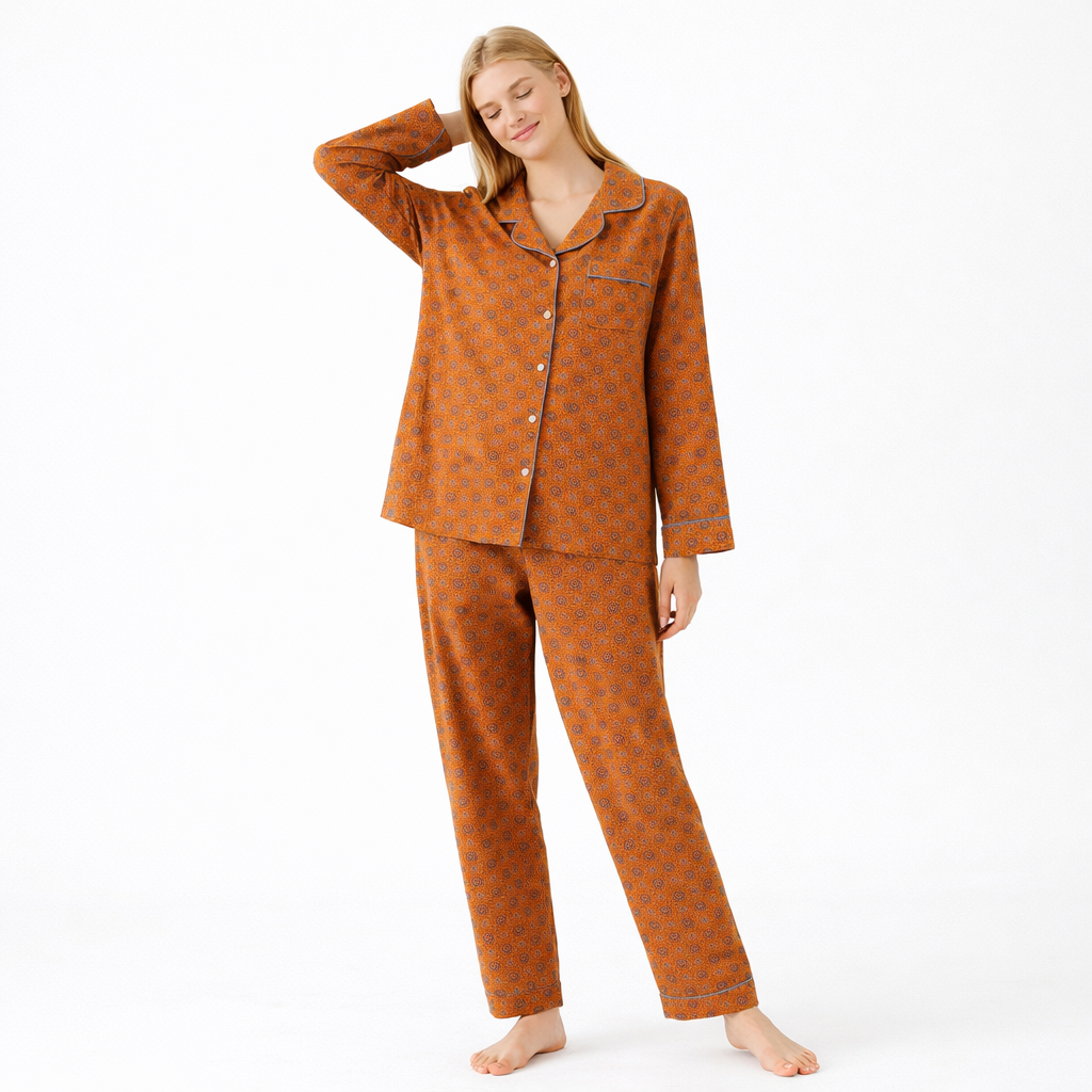 Jacquard Pysjamasett i Bomull (Garnfarget) – 2-delt Langermet Sett med Etnisk Mønster | Høst Loungewear