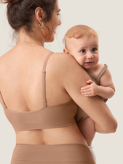 Ammebh uten bøyle i ribbestrikk – myk ammebralette med avtakbare innlegg