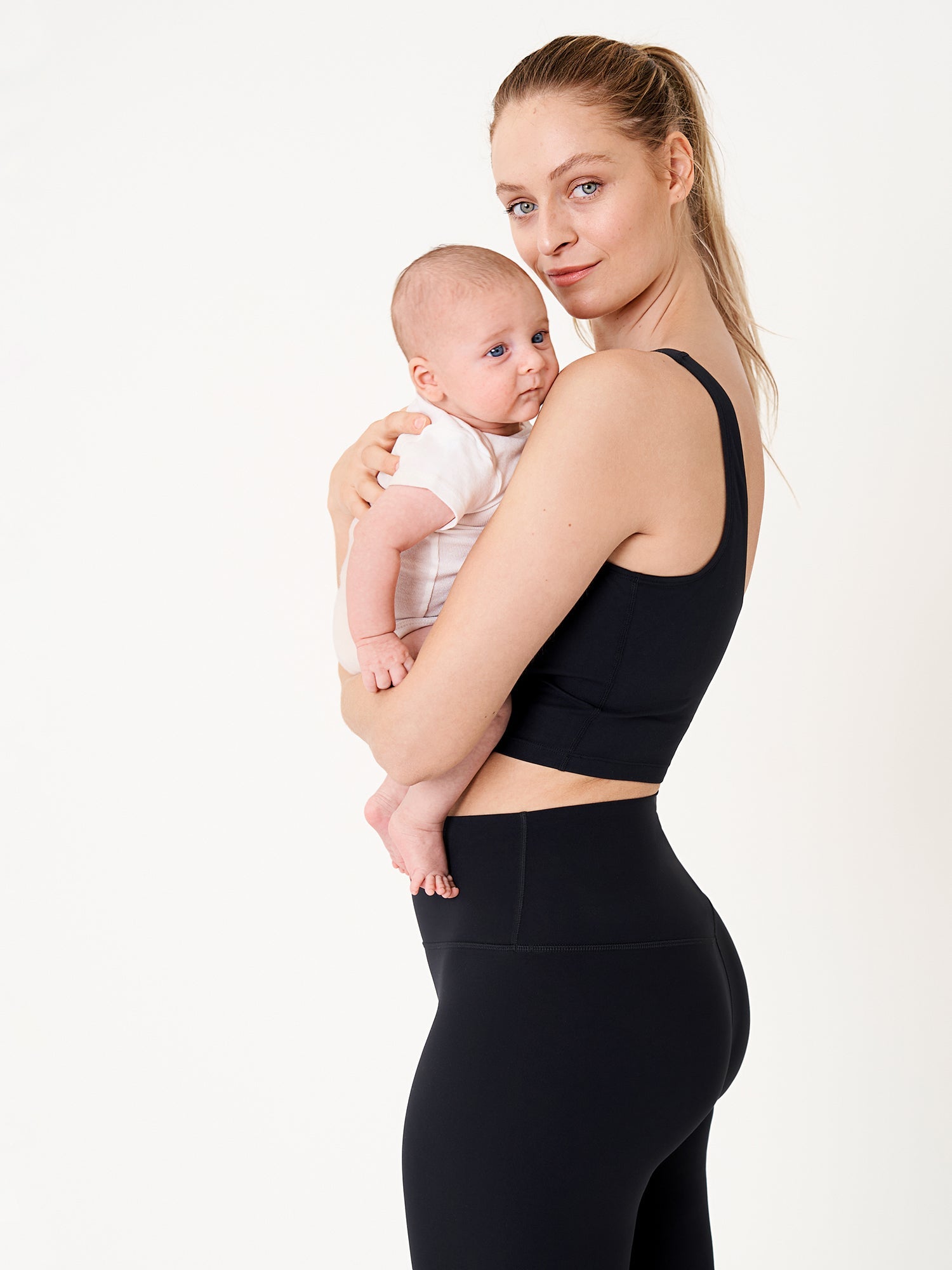 Ammetopp i croptop-modell – Natrelax® ammesinglet med innlegg