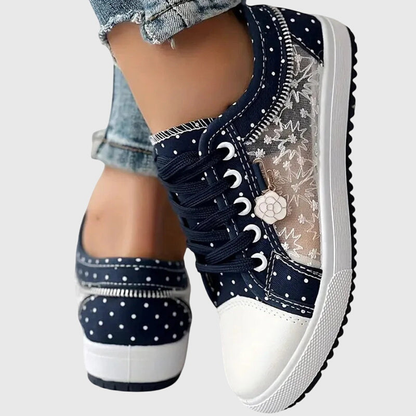 Dottie | Pustende sneakers i lerret med prikkemønster og snøring