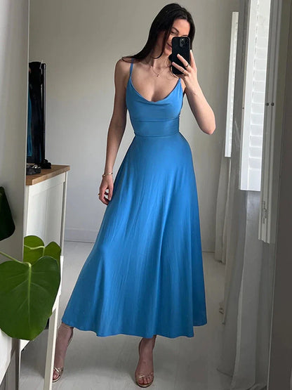 Elegant maxikjole med draperinger