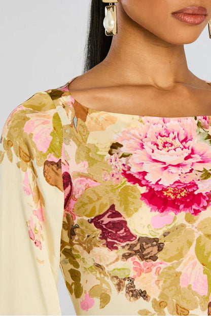Blomstrete Bel Sleeve Kvelds Kjole