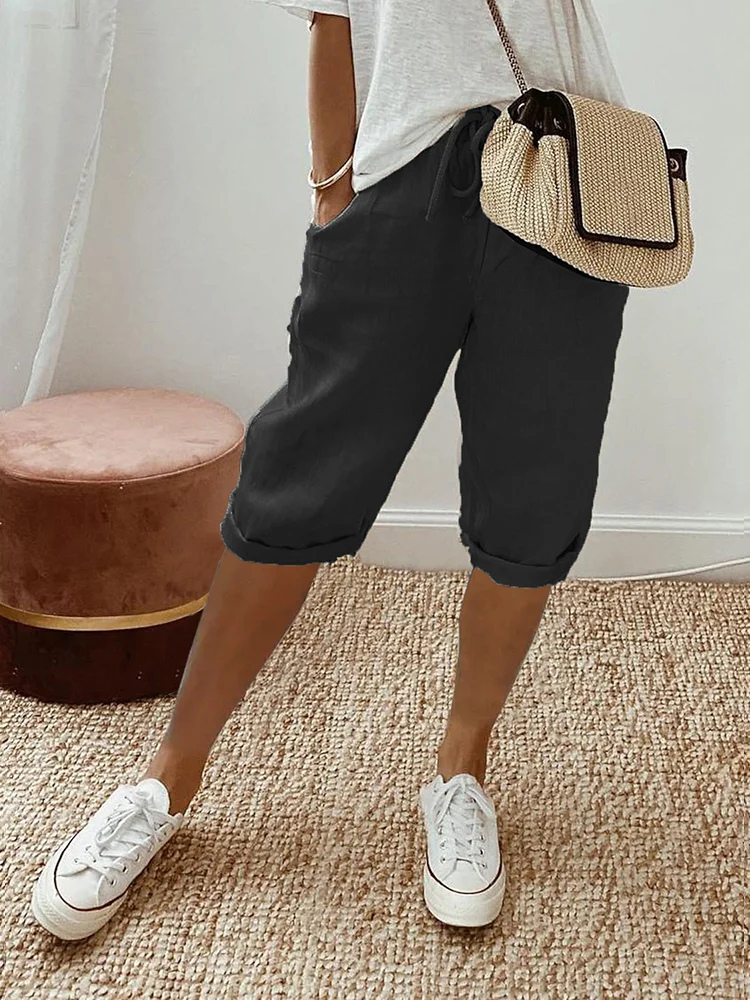Faye | Cropped bermudashorts i lin med snøring – Svart