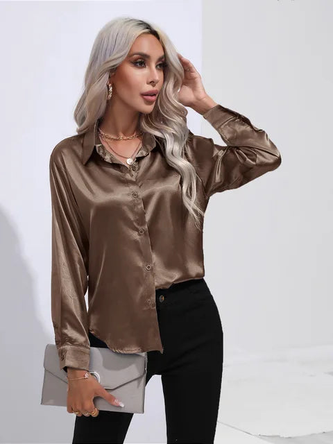 Elegant bluse i sateng