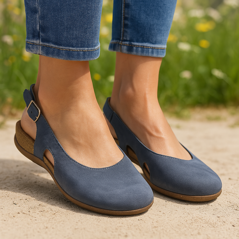 Indra | Flate slingback-sandaler i semsket skinn med rund tå – Marineblå