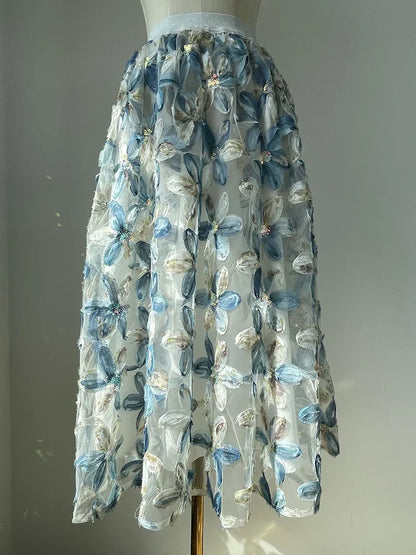 Vintageskjørt med blomstermønster og tredimensjonal blomsterdekorasjon