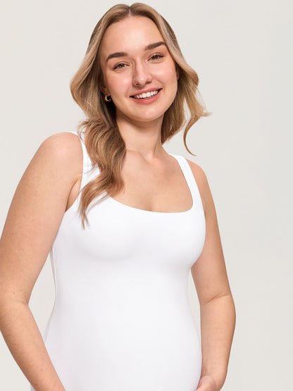 Gravid playsuit med firkantet hals – Airsofta romper med innebygd BH