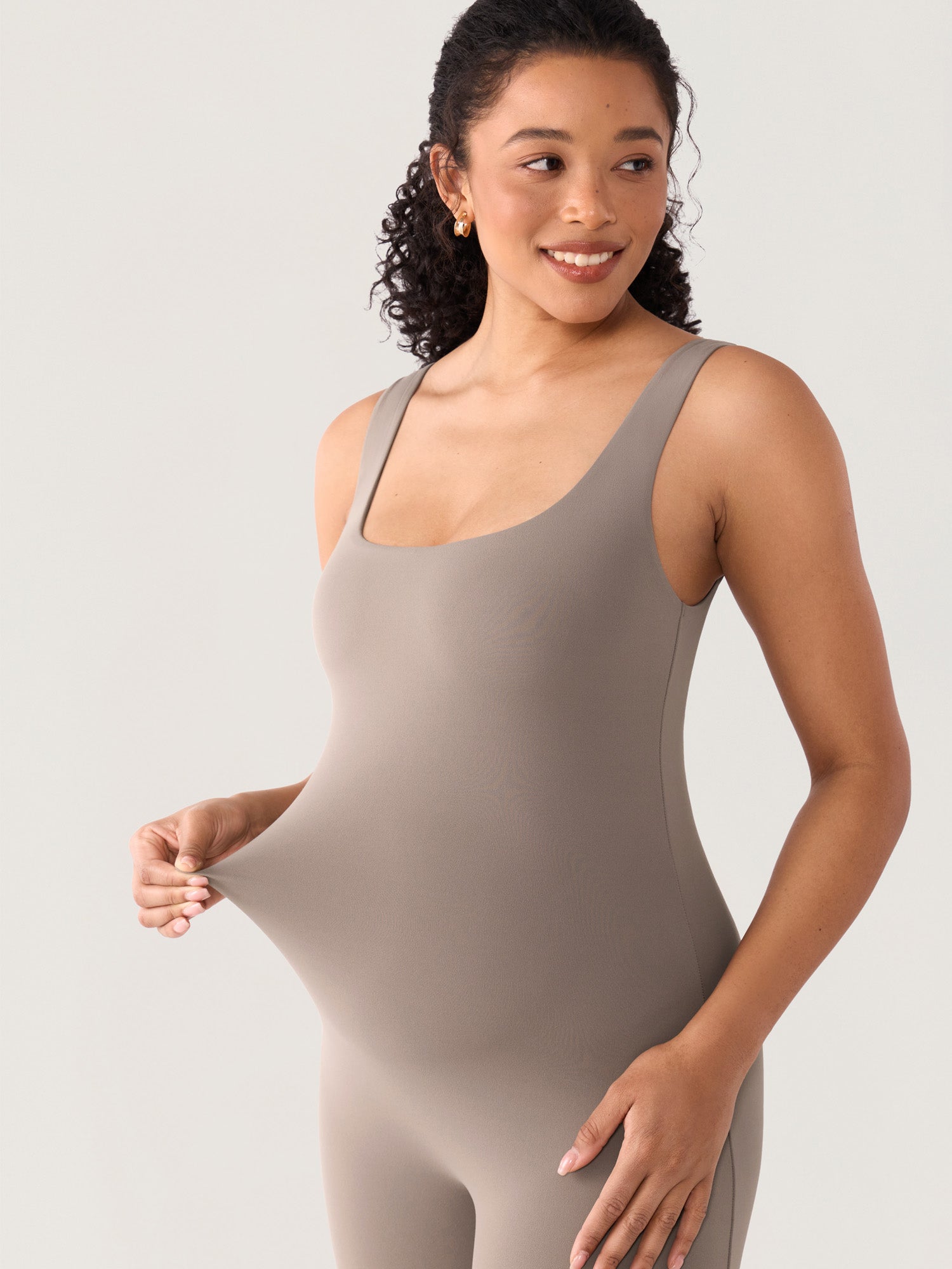 Gravid playsuit med firkantet hals – Airsofta romper med innebygd BH