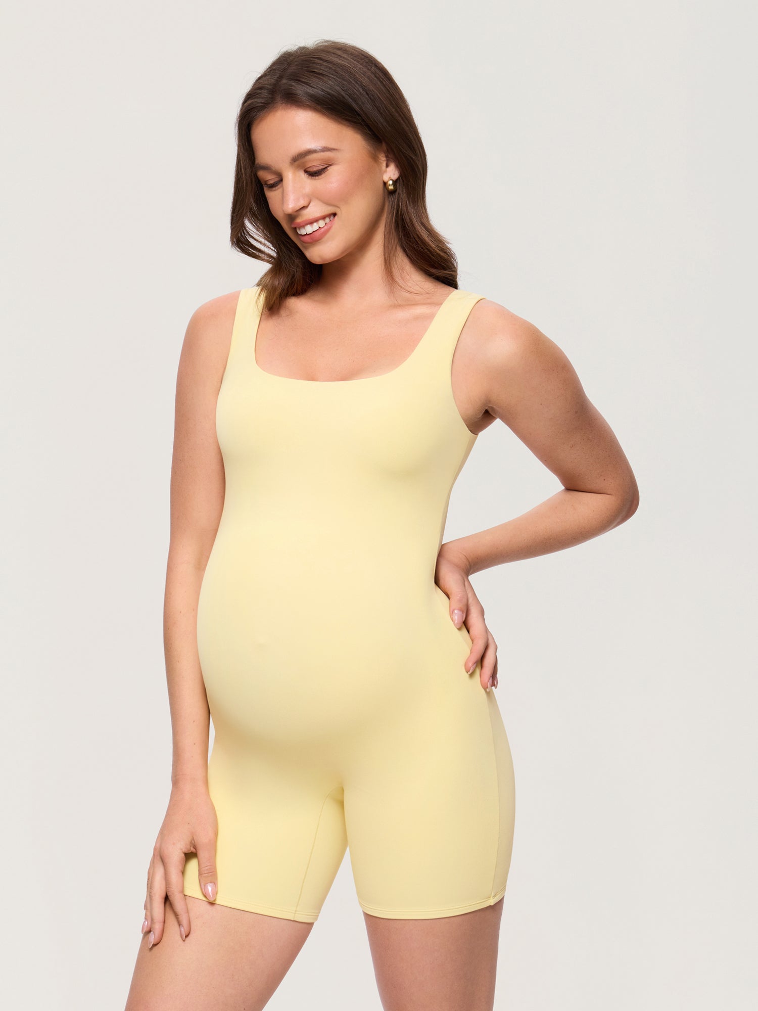 Gravid playsuit med firkantet hals – Airsofta romper med innebygd BH