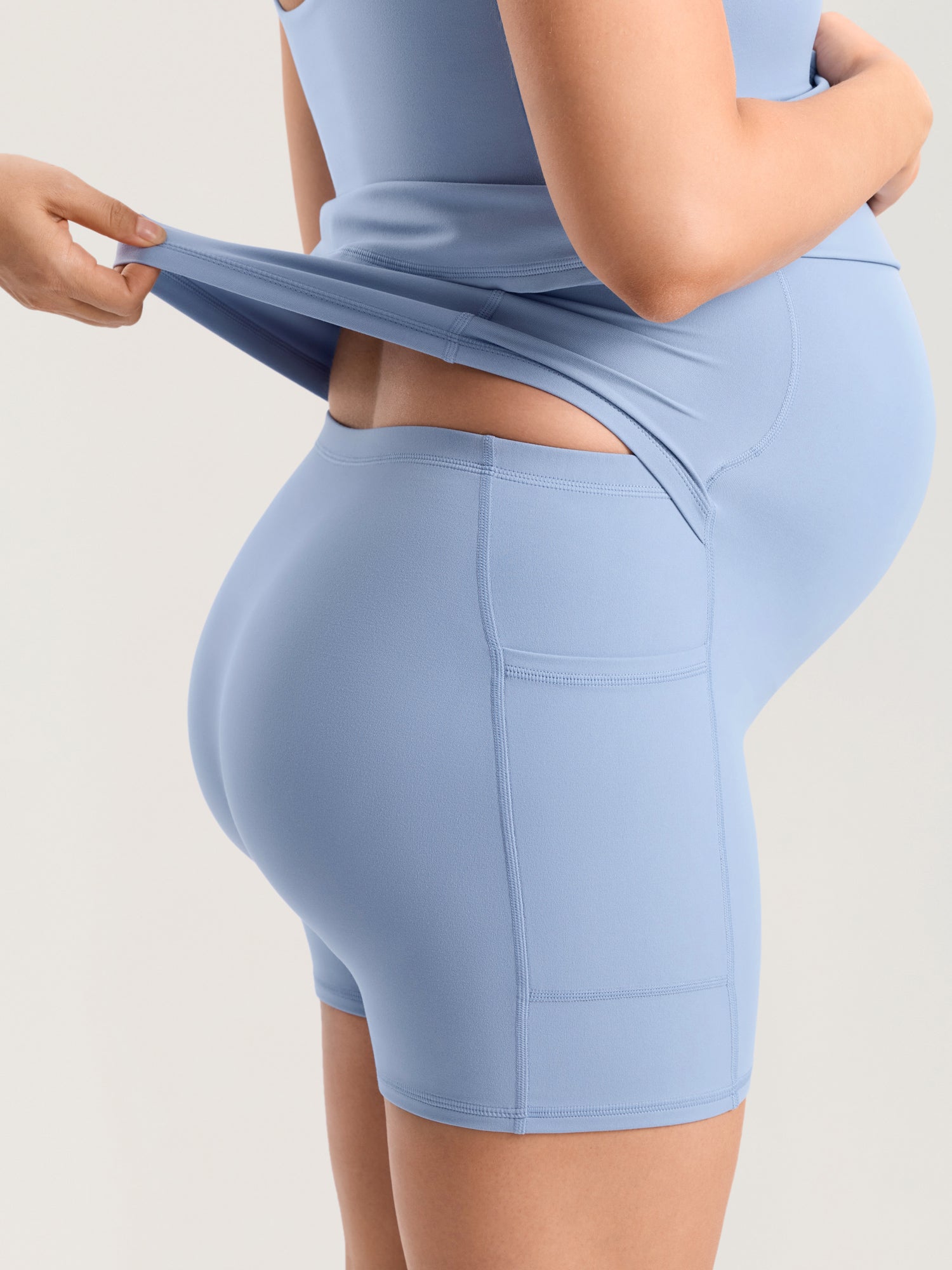 Gravidkjole i minilengde med innebygde shorts – Natrelax®