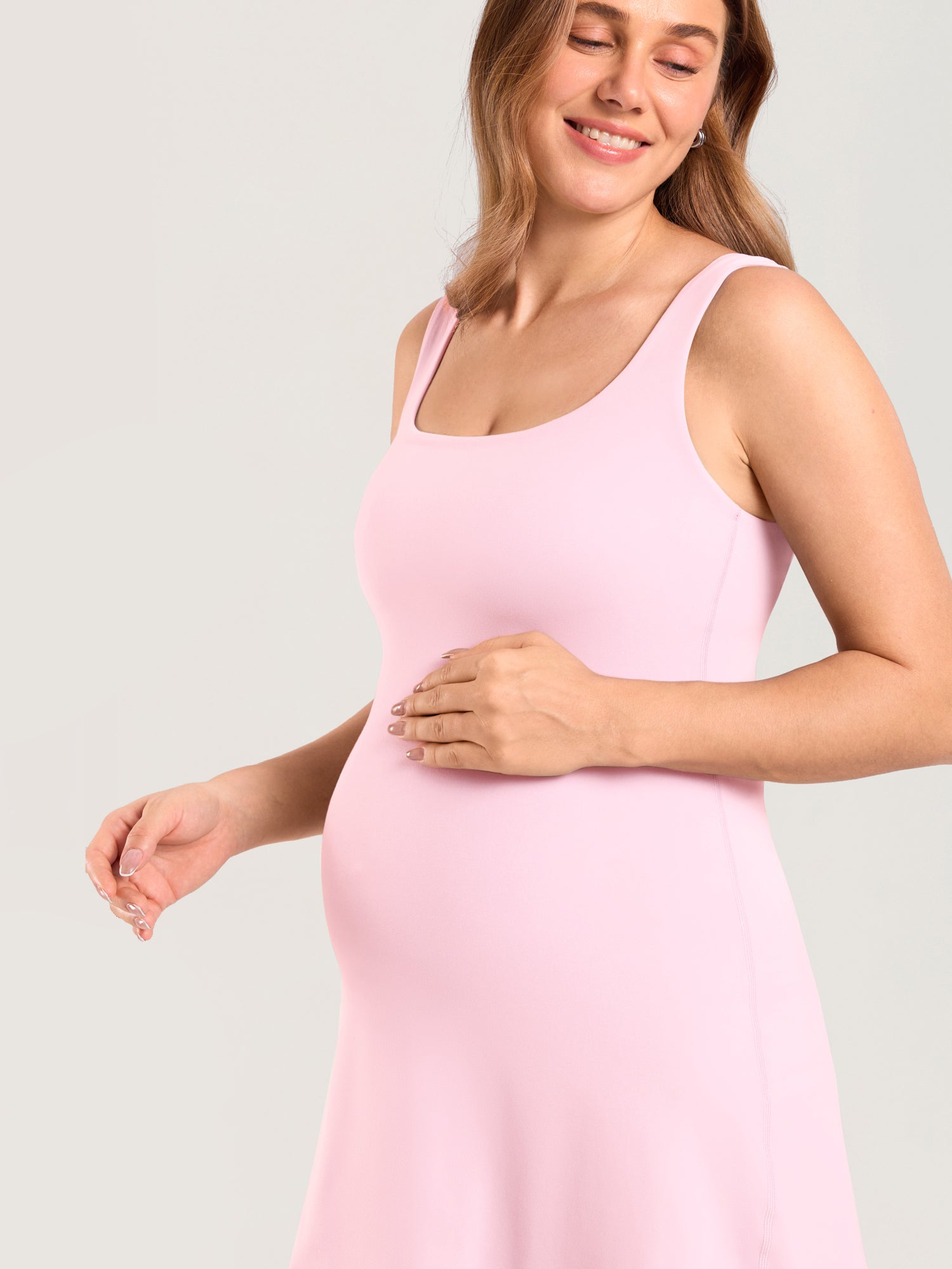 Gravidkjole i minilengde med innebygde shorts – Natrelax®