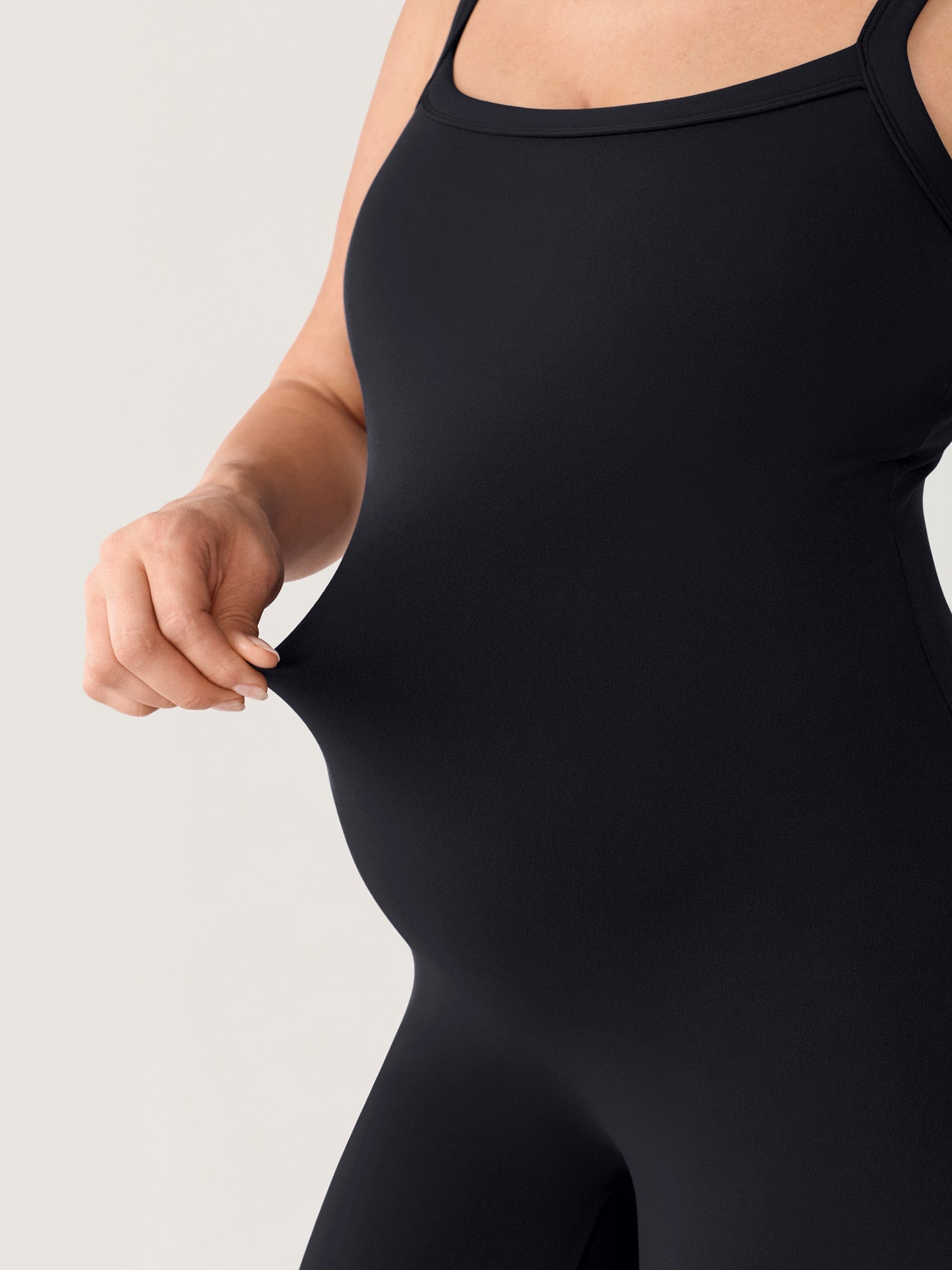 Gravid playsuit med innebygd BH – Natrelax® romper med innlegg