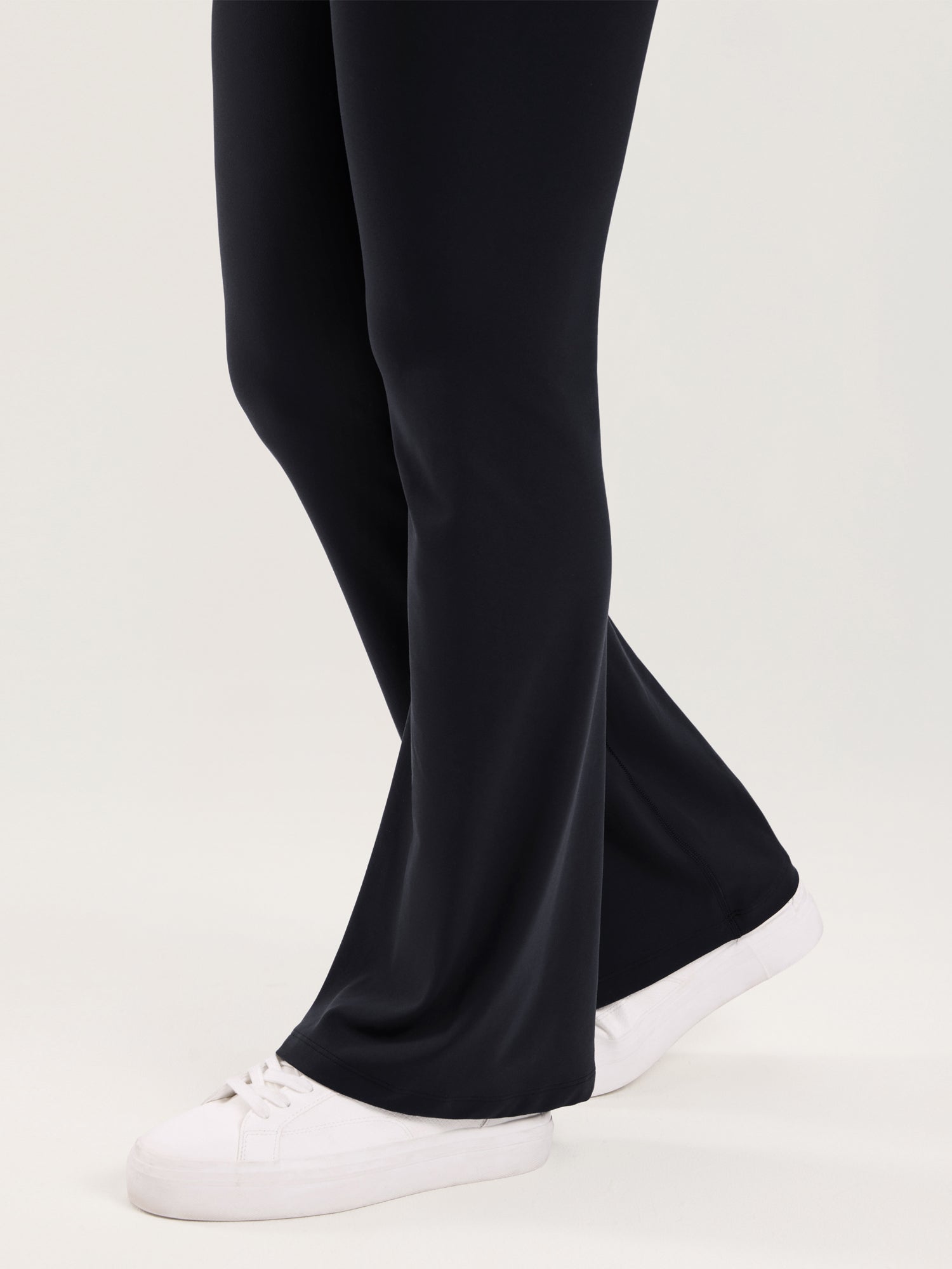 Utsvingte gravidtights uten søm foran – Natrelax® flare leggings, 80 cm