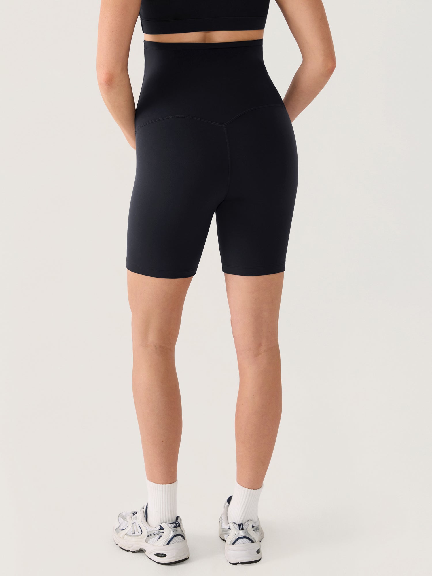 Gravidshorts uten søm foran – Natrelax® shorts med høyt liv, 15 cm