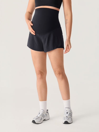 Gravidshorts med lommer – Bloomove™ dolphin shorts i dobbelt lag