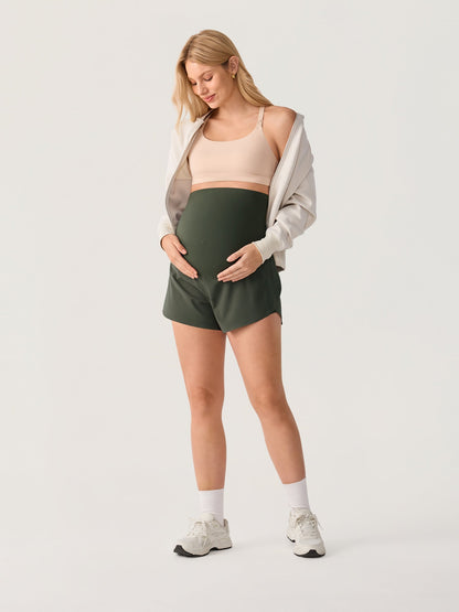 Gravidshorts med lommer – Bloomove™ dolphin shorts i dobbelt lag