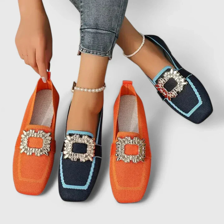 Priya | Pustende strikkballerinaer med rhinestone-spenne