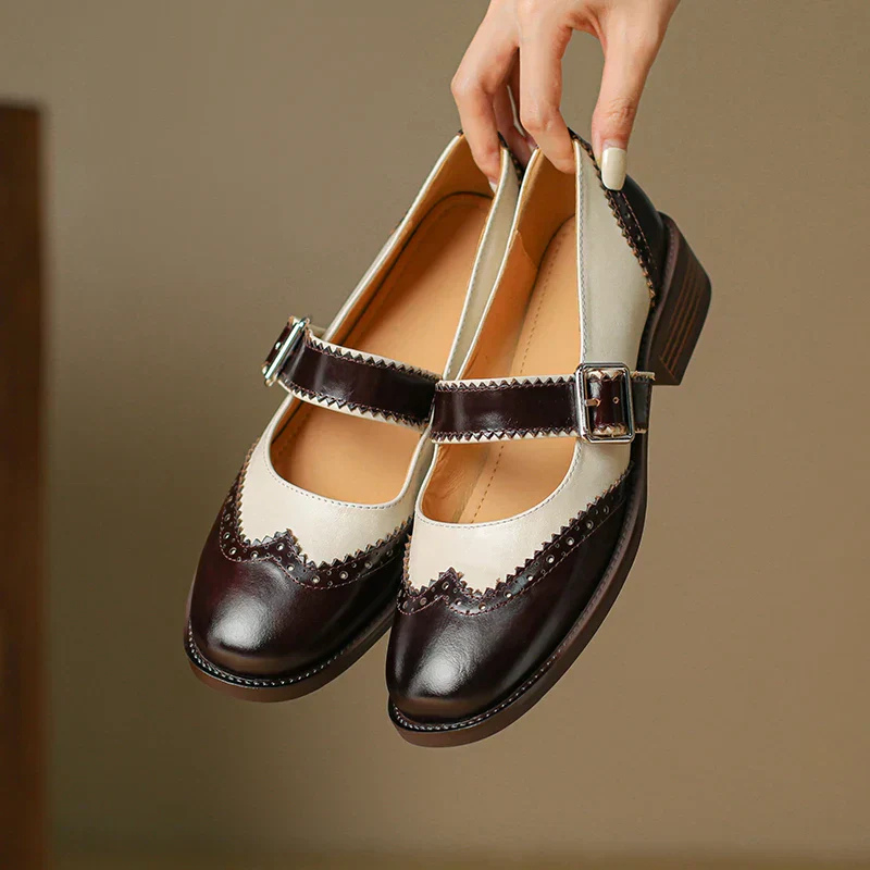 Roxie | Totonede Mary Jane-hæler i skinn med wingtip-brogue