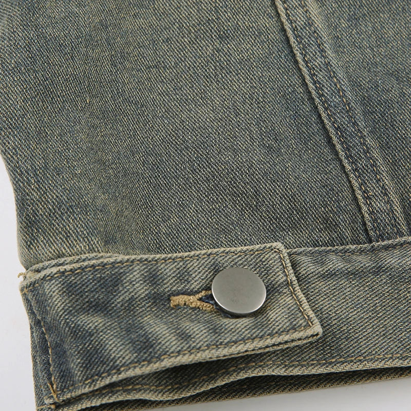 Kort denimjakke med store lommer