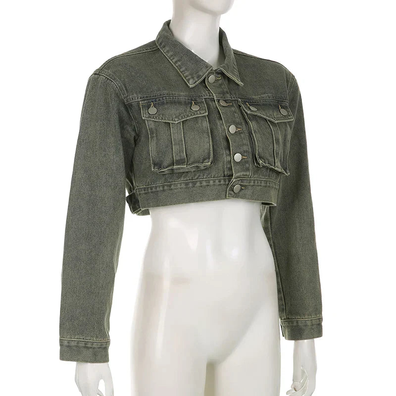 Kort denimjakke med store lommer