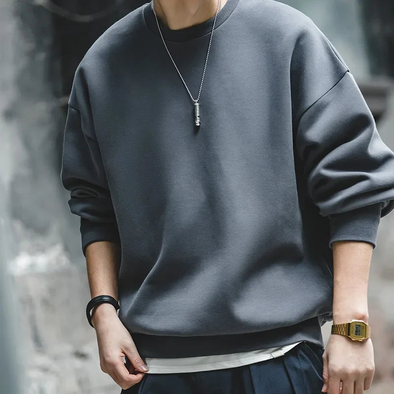 Retro Workwear Genser for Menn – Grå Off-Shoulder Sweatshirt i Space Cotton | Moderne Streetwear uten Hette