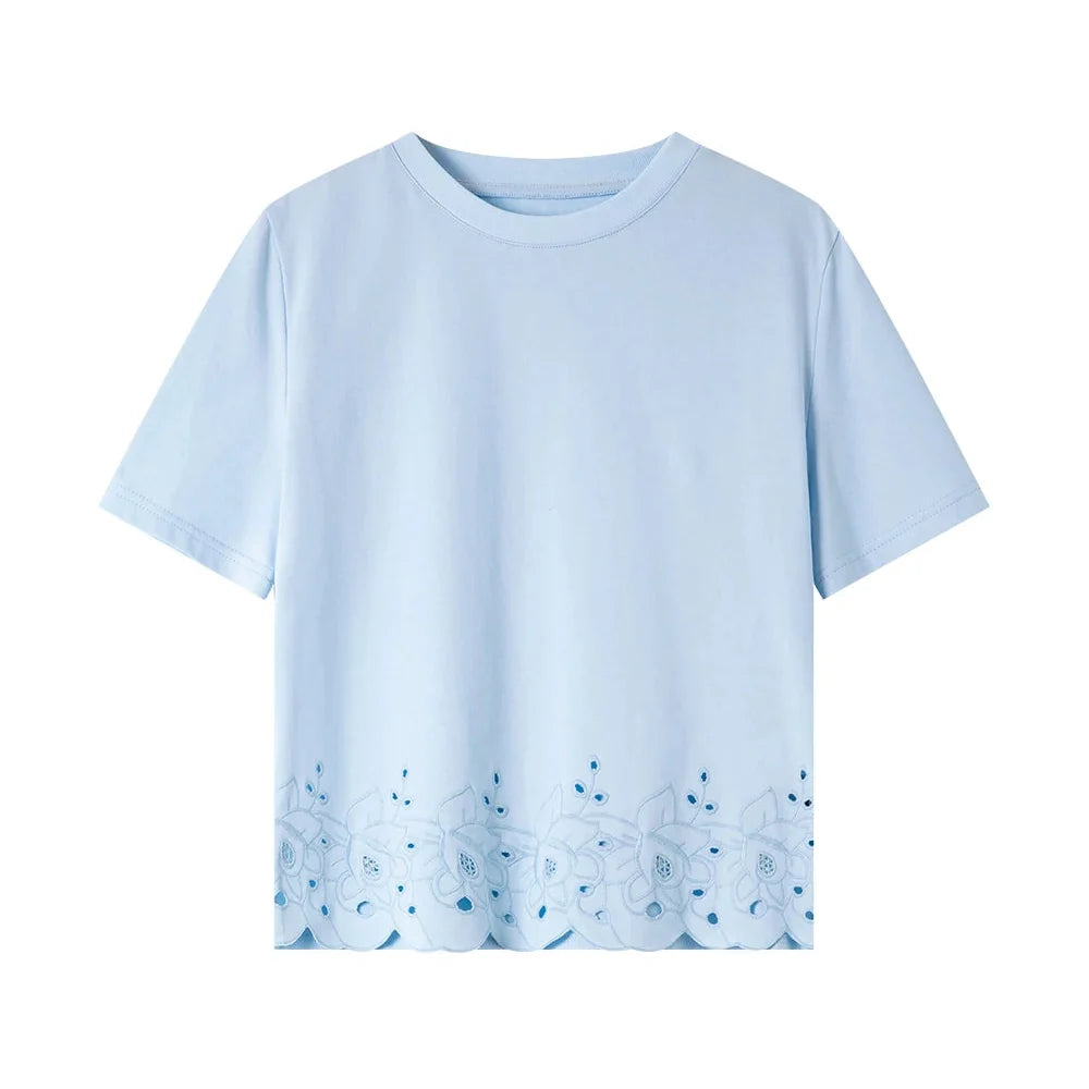 Basic T-skjorte til Dame – Med Brodert Hem &amp; Elegant Hverdagsstil