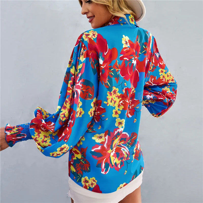 Elegant bluse med knute foran