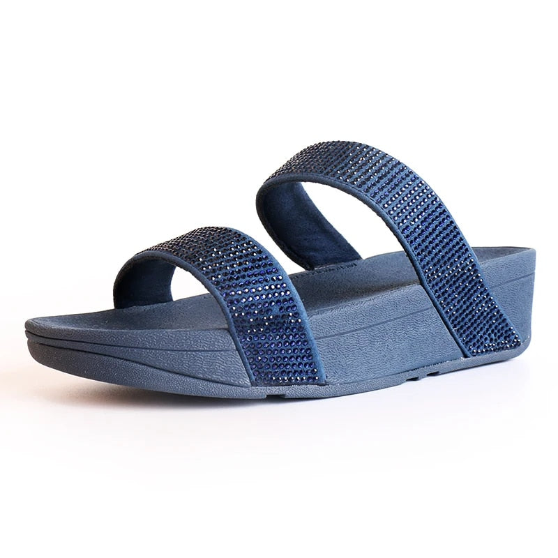 Strandsandaler med strassbesetning til sommeren