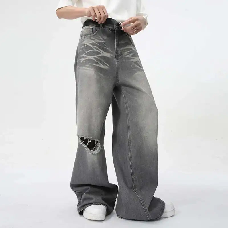 Trendy Jeans for Menn – Løse, Rette Bukser med Kontrastdetaljer | Sommerlige Wide Leg Denim Bukser i Streetwear-stil (2025)