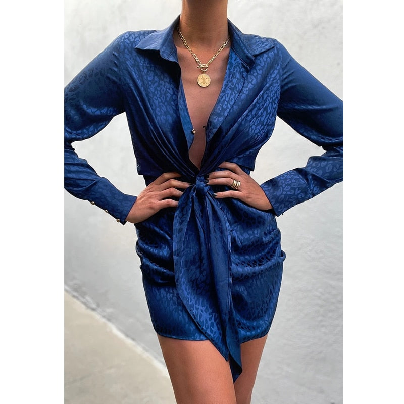 Elegant minikjole med leopardmønster