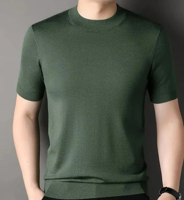 Kortermet T-skjorte med Halvhøy Hals – Strikket og Allsidig Sommertopp for Herre