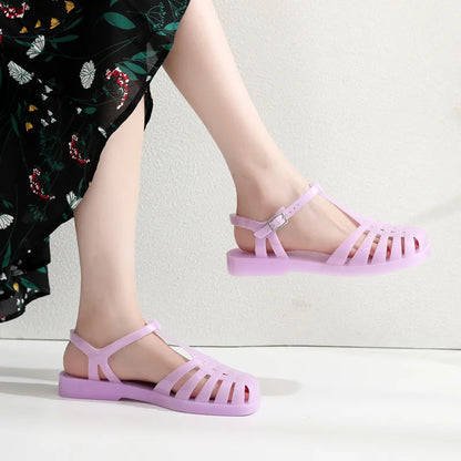 Dame Sandaler til Sommeren – Retro Flate Sandaler med Hul Mønster og Firkantet Tå