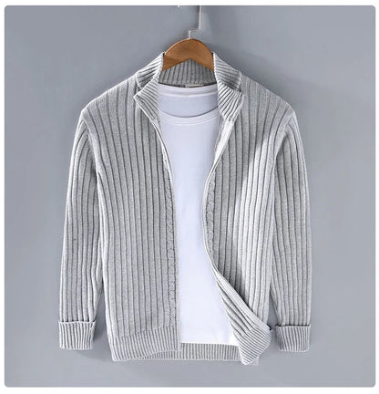Strikket Herrecardigan med Glidelås – Slim Fit, Halvhøy Hals og Varm Komfort til Vår og Høst