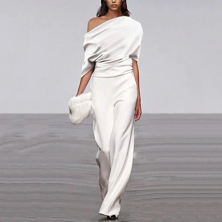 Ny elegant vårjumpsuit med utringning i én linje