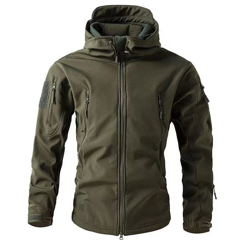 Vanntett Softshell Jakke for Menn – Varm og Vindtett Turjakke med Hette | Perfekt til Fiske, Jakt, Ski og Friluftsliv