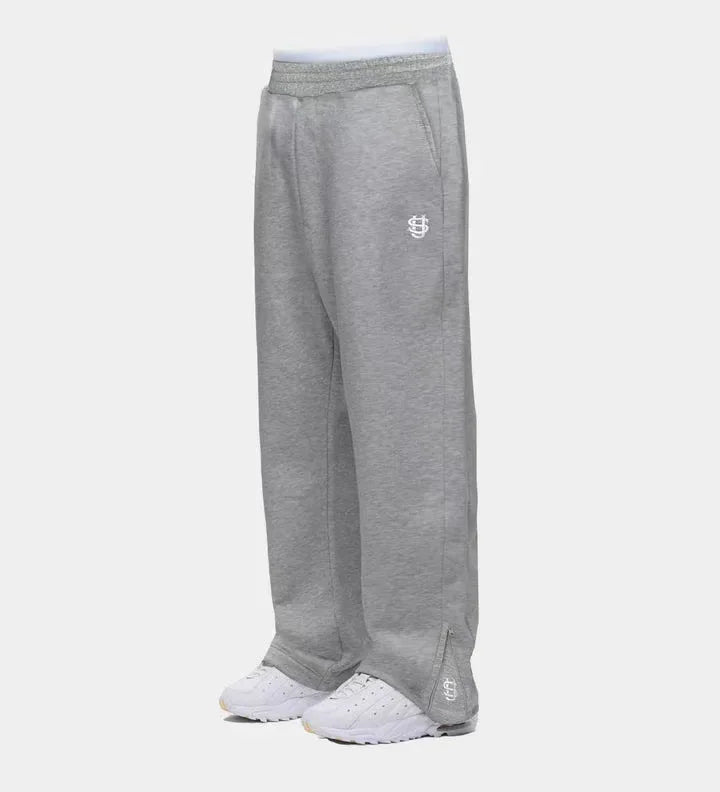 Trendy Joggebukser for Menn og Kvinner – Løse Wide Leg Sweatpants med Brodert Logo og Lommer | Streetwear &amp; Komfort i Ett