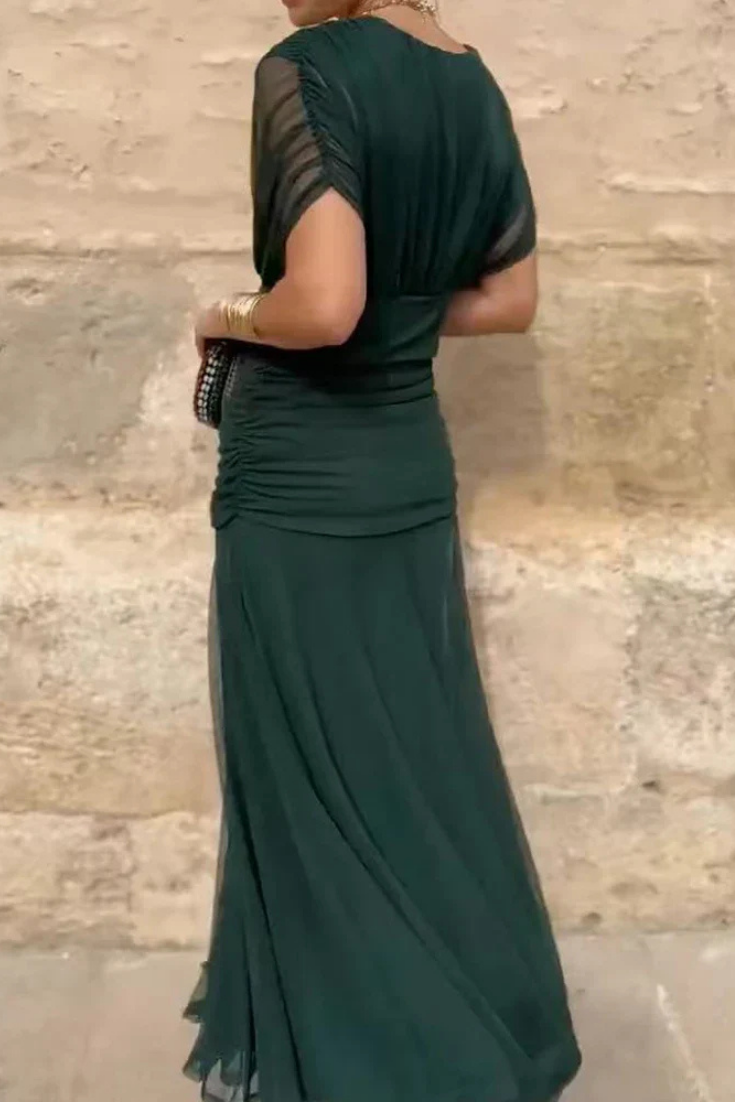 Selene | Midikjole i chiffon med off shoulder og rynket vridd front