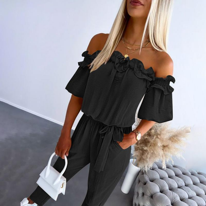 Tavi | Buksedress i bomull med off shoulder, volang og knyteliv